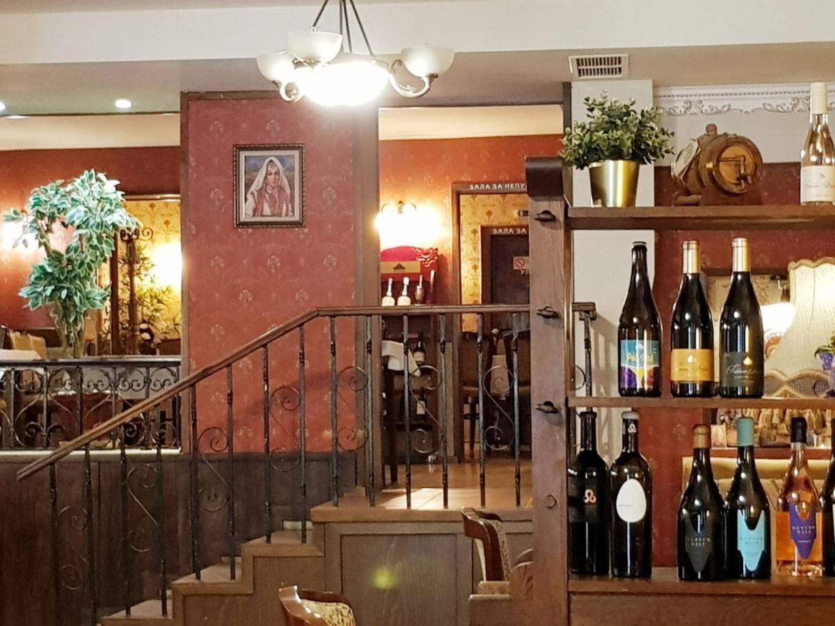 Hotel Minaliat Vek Szumen Zewnętrze zdjęcie